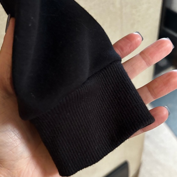 GUESS Jeweled Crop Top - Picture 5 of 6